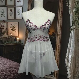 Mesh floral embroidered lingerie